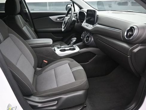Used 2025 Chevrolet Blazer LT FWD image 20