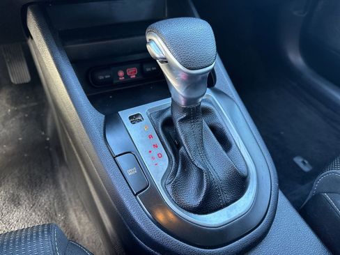 Used 2019 Kia Forte LXS image 38