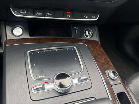 Used 2019 Audi Q5 2.0T Premium Plus w/ Premium Plus Package image 27