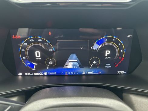 Used 2025 Chevrolet Colorado ZR2 w/ Technology Package AWD/4WD image 12