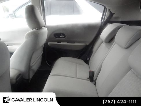 Used 2016 Honda HR-V LX image 8