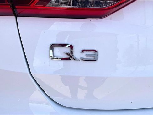 Used 2025 Audi Q3 2.0T Premium AWD/4WD image 8