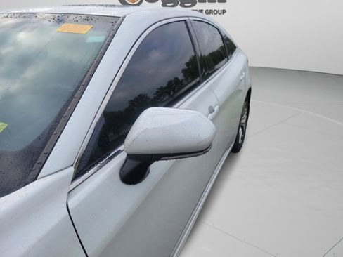 Used 2021 Toyota Avalon XLE w/ Moonroof Package FWD image 29