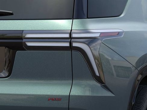 New 2027 Chevrolet Traverse RS AWD/4WD image 11
