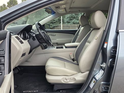 Used 2010 MAZDA CX-9 Touring w/ Moonroof & Bose Audio Pkg FWD image 15