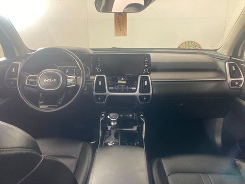 Used 2022 Kia Sorento SX image 7