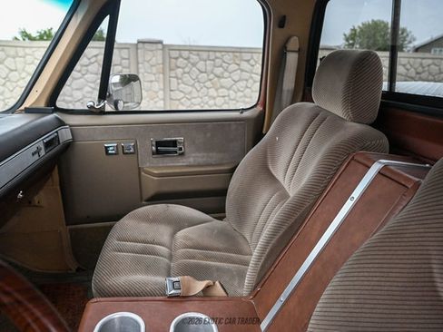 Used 1987 Chevrolet C/K Truck 2500 RWD image 52