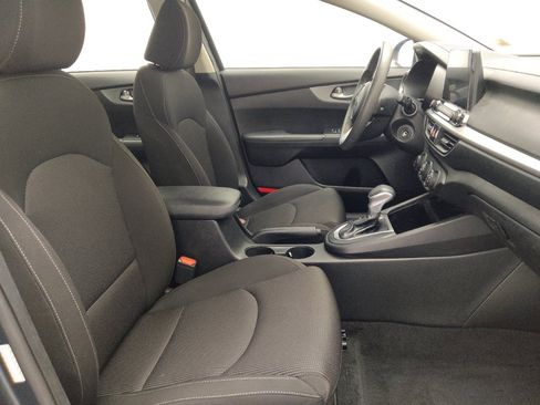 Used 2021 Kia Forte LXS FWD image 21
