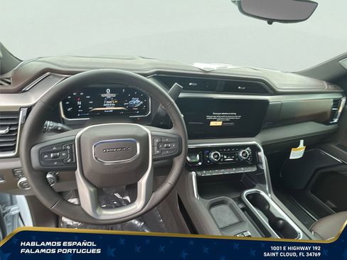 New 2026 GMC Sierra 2500 Denali w/ Denali Reserve Package AWD/4WD image 18