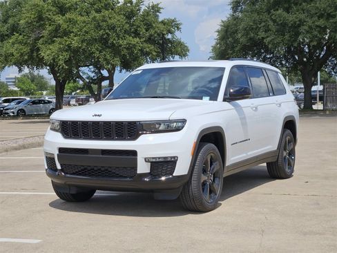 New 2025 Jeep Grand Cherokee L Limited w/ Black Appearance Package RWD image 2