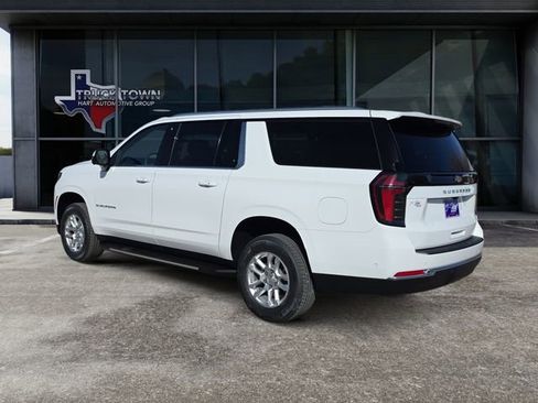 New 2026 Chevrolet Suburban LS AWD/4WD image 3
