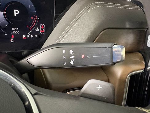 Used 2025 GMC Yukon XL Denali Ultimate AWD/4WD image 21
