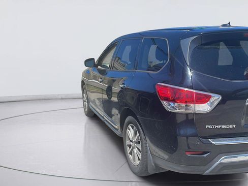 Used 2014 Nissan Pathfinder SL w/ Trailer Tow Package FWD image 18