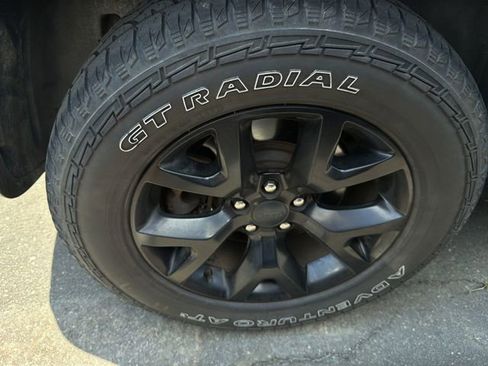 Used 2016 Jeep Cherokee Trailhawk w/ Comfort/Convenience Group AWD/4WD image 7