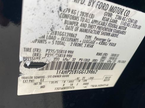 Used 2016 Ford Taurus SEL FWD image 16