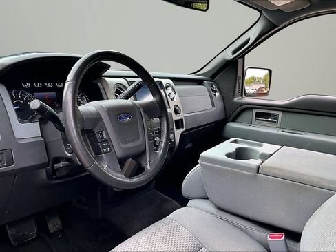 Used 2011 Ford F150 XLT w/ XLT Chrome Pkg AWD/4WD image 13