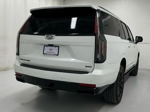 Used 2024 Cadillac Escalade ESV Sport w/ LPO, ONYX Package image 6