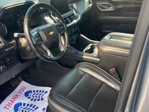 Used 2021 Chevrolet Suburban Premier w/ Premium Package AWD/4WD image 27