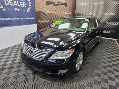 Used 2010 Lexus LS 460 image 2