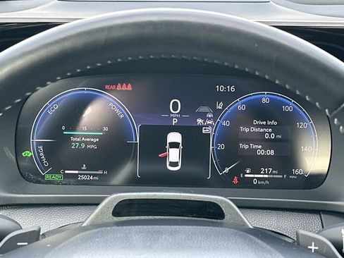 Used 2025 Toyota Crown Platinum image 12