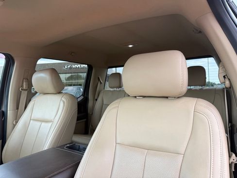 Used 2019 Ford F150 Lariat w/ Equipment Group 502A Luxury AWD/4WD image 22
