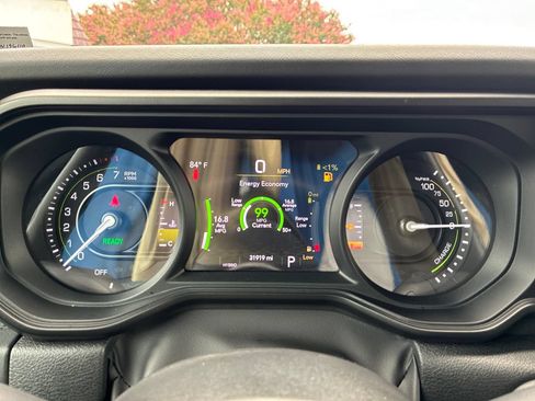 Used 2024 Jeep Wrangler Unlimited Rubicon 4xe AWD/4WD image 12