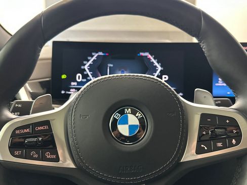 Certified 2024 BMW X6 xDrive40i w/ Premium Package image 16