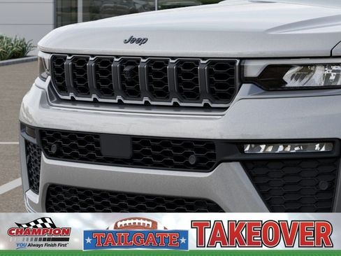 New 2026 Jeep Grand Cherokee Limited AWD/4WD image 11