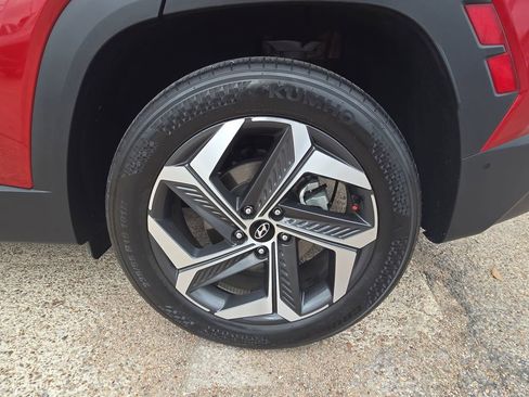 Used 2024 Hyundai Tucson Limited image 33