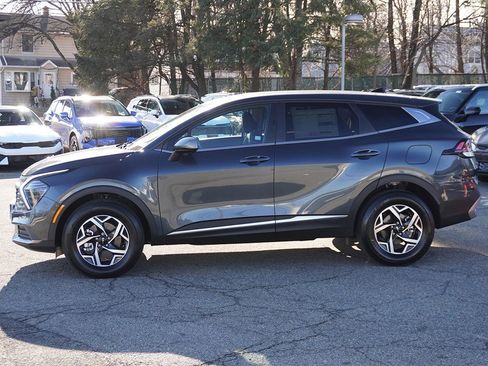 Used 2025 Kia Sportage LX image 12