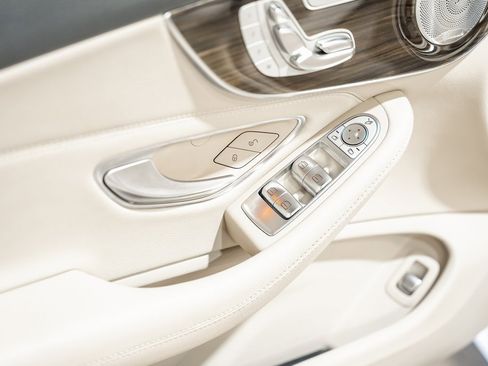 Used 2019 Mercedes-Benz C 300 4MATIC Cabriolet w/ Multimedia Package image 50