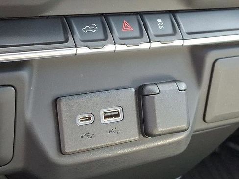 Used 2021 Chevrolet Silverado 1500 W/T w/ WT Value Package image 23