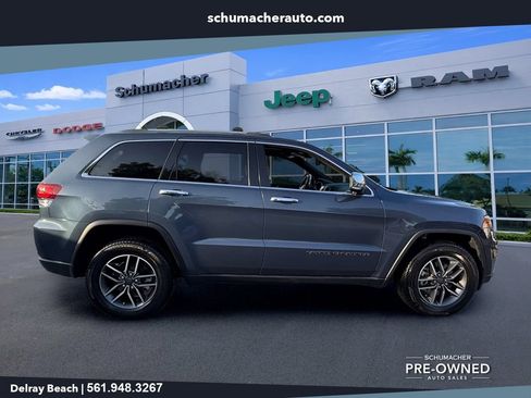 Used 2021 Jeep Grand Cherokee Limited w/ Trailer Tow Group IV AWD/4WD image 8