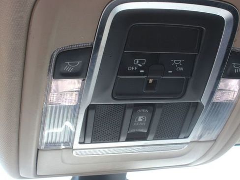 Used 2022 RAM 3500 Laramie image 29