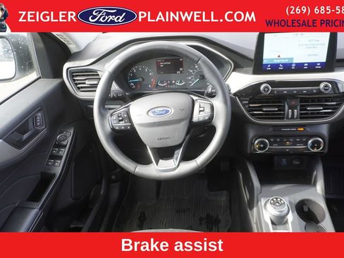 Used 2022 Ford Escape SE w/ Cold Weather Package image 13