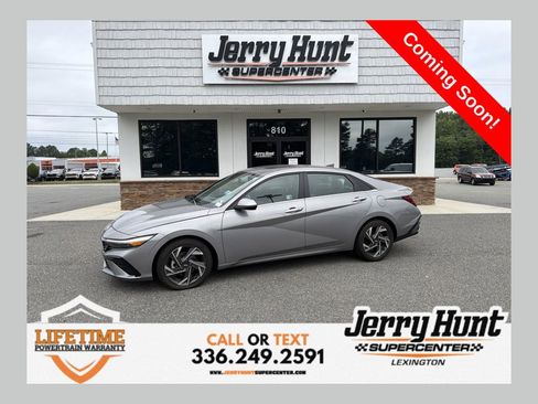 Used 2024 Hyundai Elantra SEL w/ Convenience Package FWD image 1