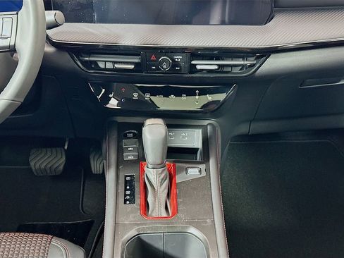 New 2026 Nissan Kicks SR w/ SR Premium Package image 18