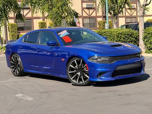 Used 2018 Dodge Charger R/T Scat Pack image 2