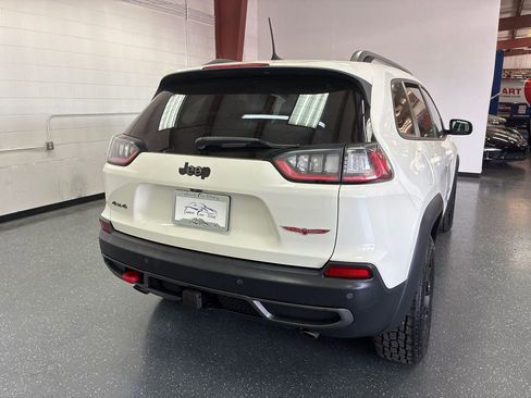 Used 2019 Jeep Cherokee Trailhawk w/ Cold Weather Group AWD/4WD image 4