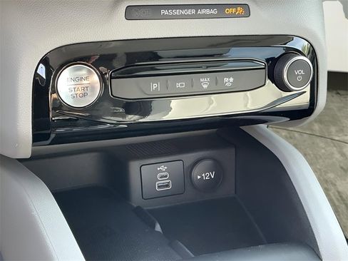 New 2026 Ford Escape SE w/ PHEV Premium Package image 41
