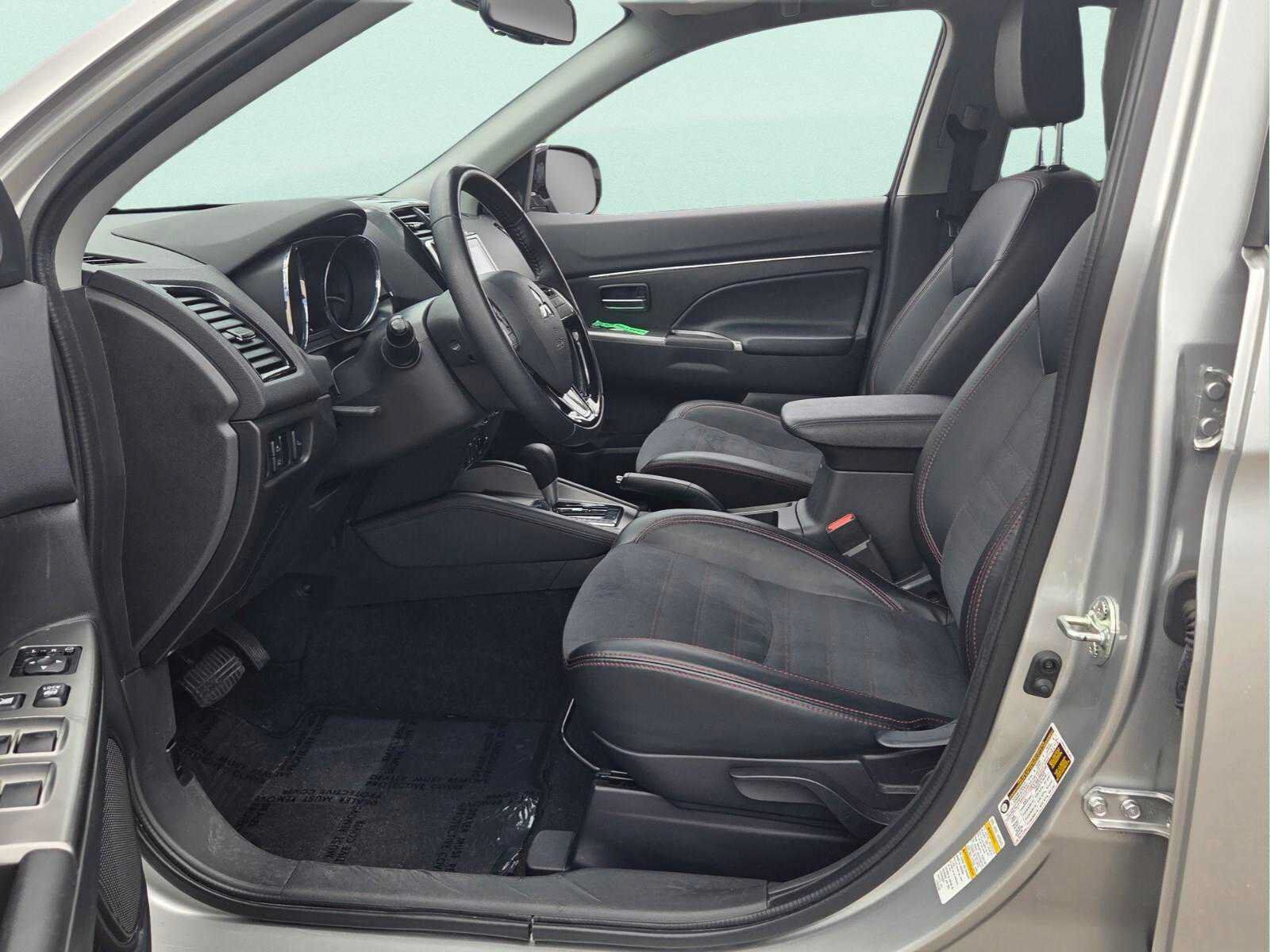 Used 2024 Mitsubishi Outlander Sport SE AWD/4WD image 10