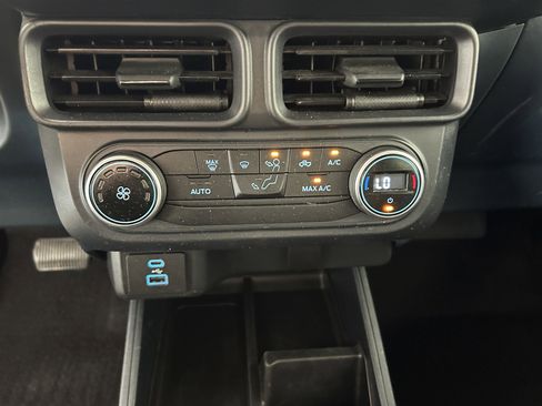 Used 2022 Ford Maverick XL w/ Equipment Group 100A Standard AWD/4WD image 18