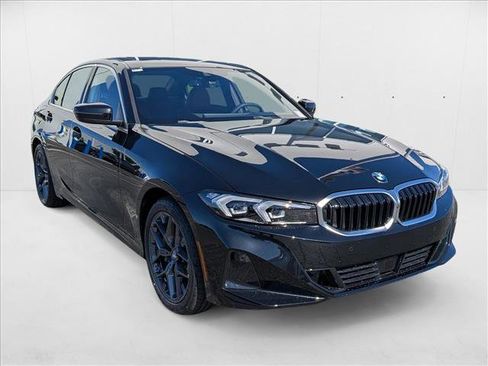 Used 2025 BMW 330i Sedan w/ Premium Package image 6