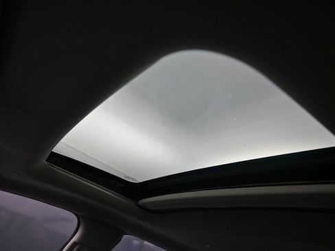 Used 2024 Honda HR-V EX-L image 11