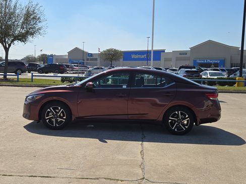 Used 2024 Nissan Sentra SV image 7