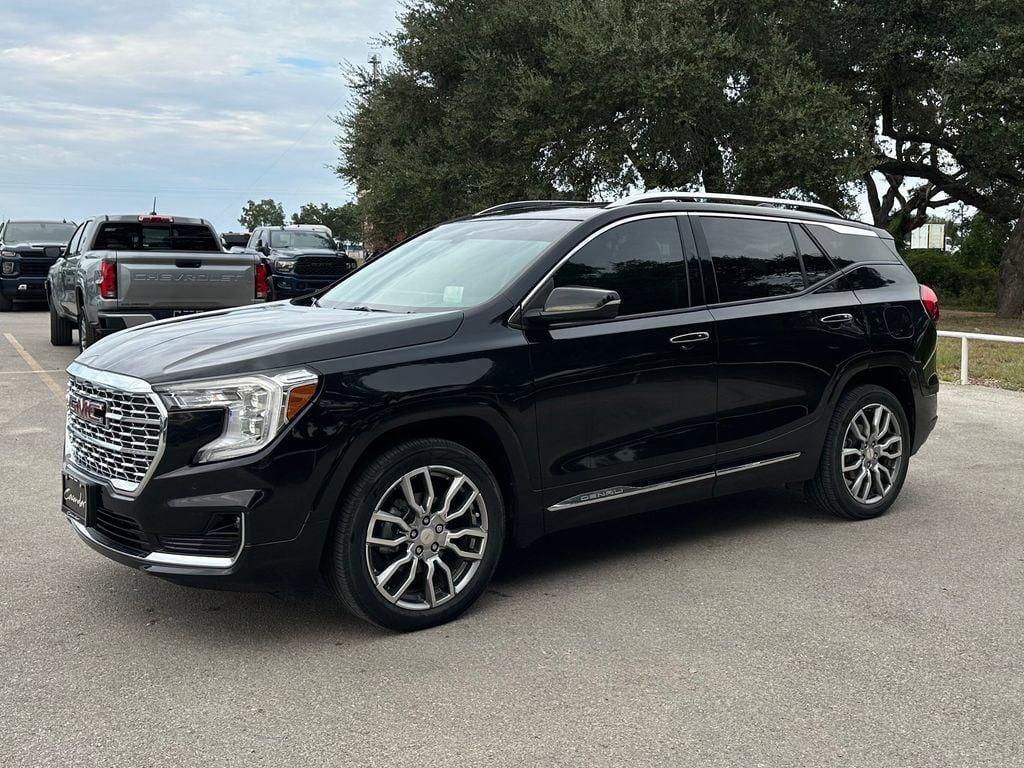 Used 2023 GMC Terrain Denali w/ LPO, Floor Liner Package AWD/4WD image 1