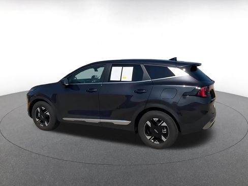 Used 2026 Kia Sportage LX FWD image 10