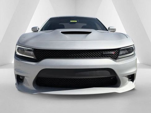 Used 2019 Dodge Charger R/T image 2