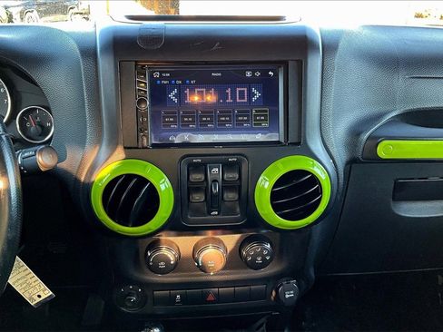 Used 2012 Jeep Wrangler Unlimited Sport image 31