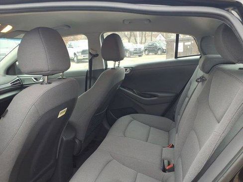 Used 2020 Hyundai Ioniq SE image 12